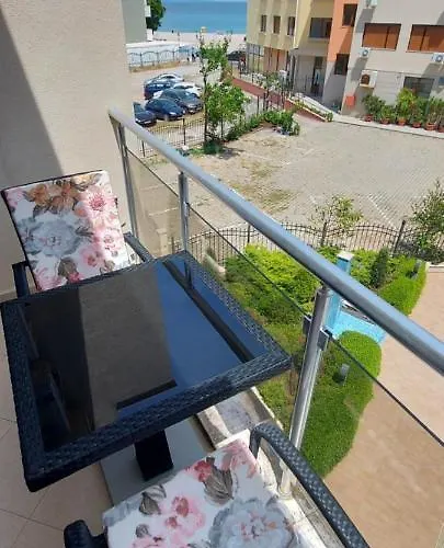 менада хоризонт アパート ソゾポル