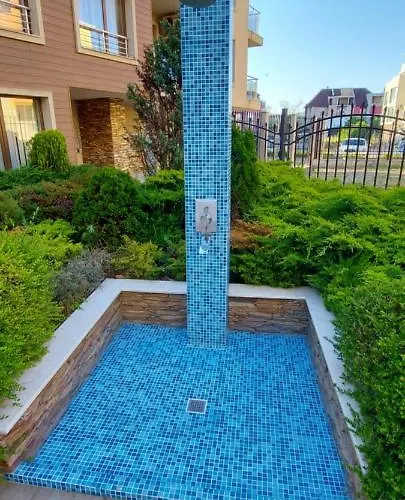 アパート менада хоризонт ソゾポル